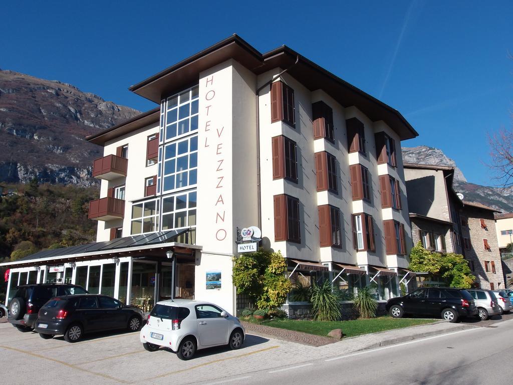 Hotel Vezzano Exteriör bild